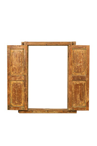 Biscottini FINESTRA CON TELAIO FINEMENTE RESTAURATA IN LEGNO MASSELLO DI TEAK