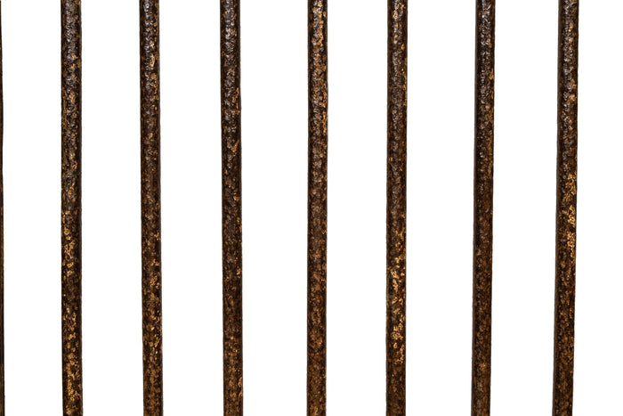 Biscottini Finestra finestrina grata in legno massello e in ferro antica e vecchia medievale con telaio da interno o da esterno