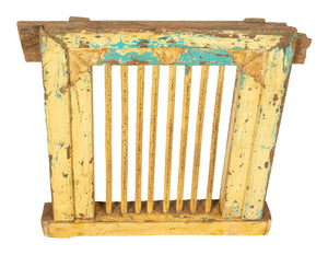 Biscottini Finestra finestrina grata in legno massello e in ferro antica e vecchia medievale con telaio da interno o da esterno