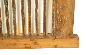 Biscottini Finestra finestrina grata in legno massello e in ferro antica e vecchia medievale con telaio da interno o da esterno