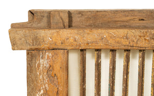 Biscottini Finestra finestrina grata in legno massello e in ferro antica e vecchia medievale con telaio da interno o da esterno