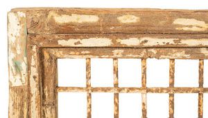 Biscottini Finestra finestrina grata in legno massello e in ferro antica e vecchia medievale con telaio da interno o da esterno