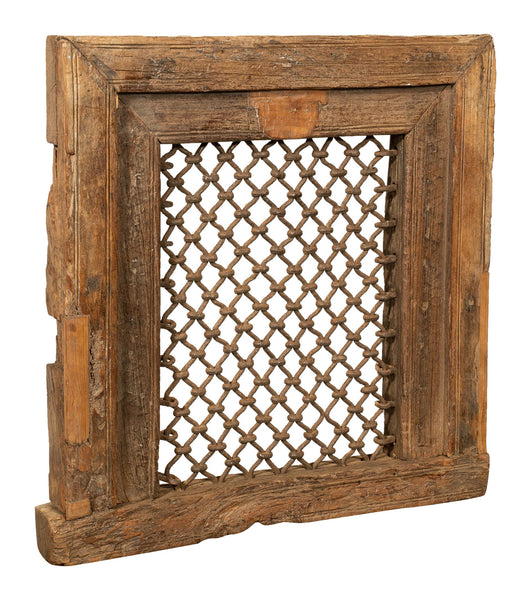 Biscottini Finestra finestrina grata in legno massello e in ferro antica e vecchia medievale con telaio da interno o da esterno