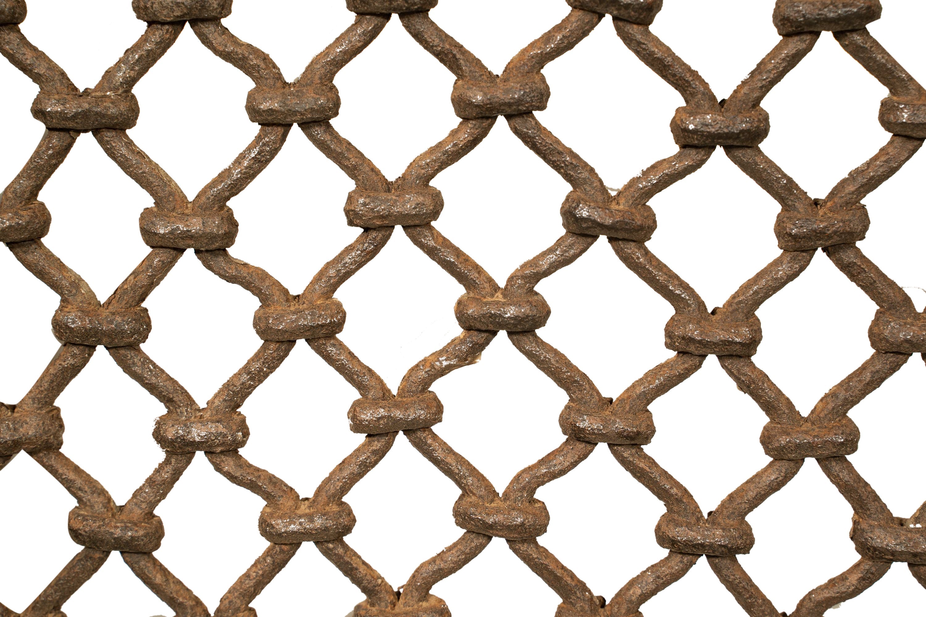 Biscottini Finestra finestrina grata in legno massello e in ferro antica e vecchia medievale con telaio da interno o da esterno