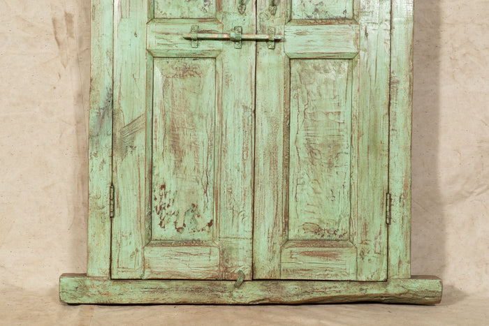 Biscottini Finestra finestrina grata porta in legno massello e in ferro antica e vecchia con telaio da interno o da esterno