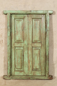 Biscottini Finestra finestrina grata porta in legno massello e in ferro antica e vecchia con telaio da interno o da esterno