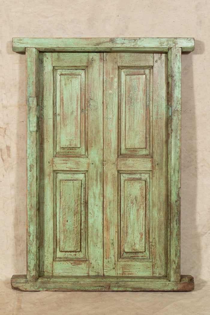 Biscottini Finestra finestrina grata porta in legno massello e in ferro antica e vecchia con telaio da interno o da esterno