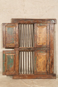 Biscottini Finestra finestrina grata porta in legno massello e in ferro antica e vecchia con telaio da interno o da esterno