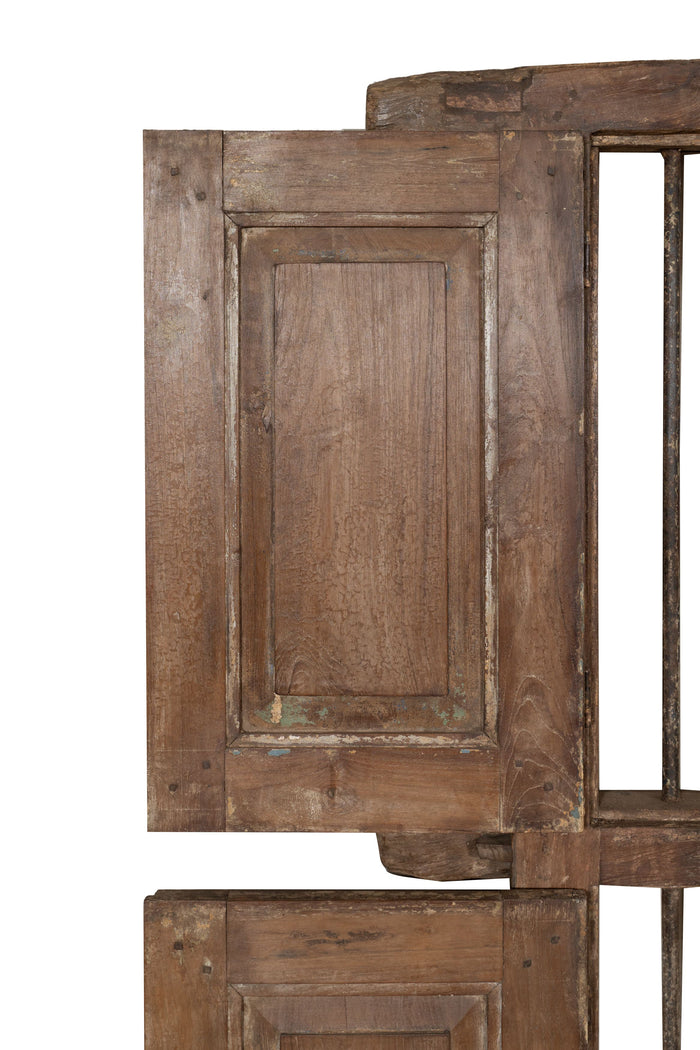 Biscottini Finestra finestrina grata porta in legno massello e in ferro antica e vecchia con telaio da interno o da esterno