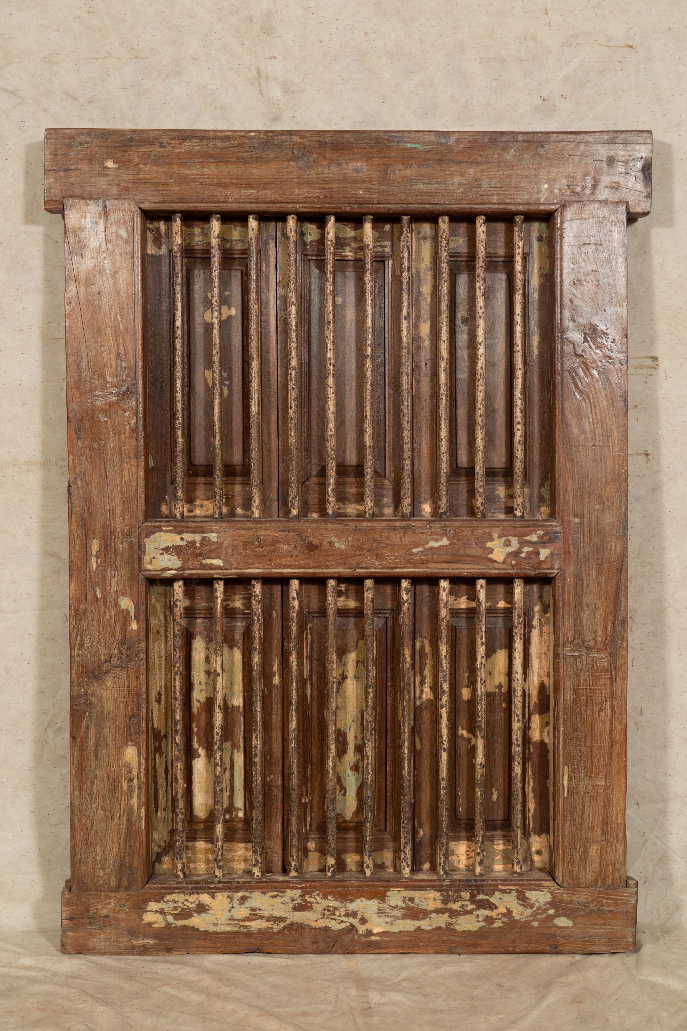 Biscottini Finestra finestrina grata porta in legno massello e in ferro antica e vecchia con telaio da interno o da esterno