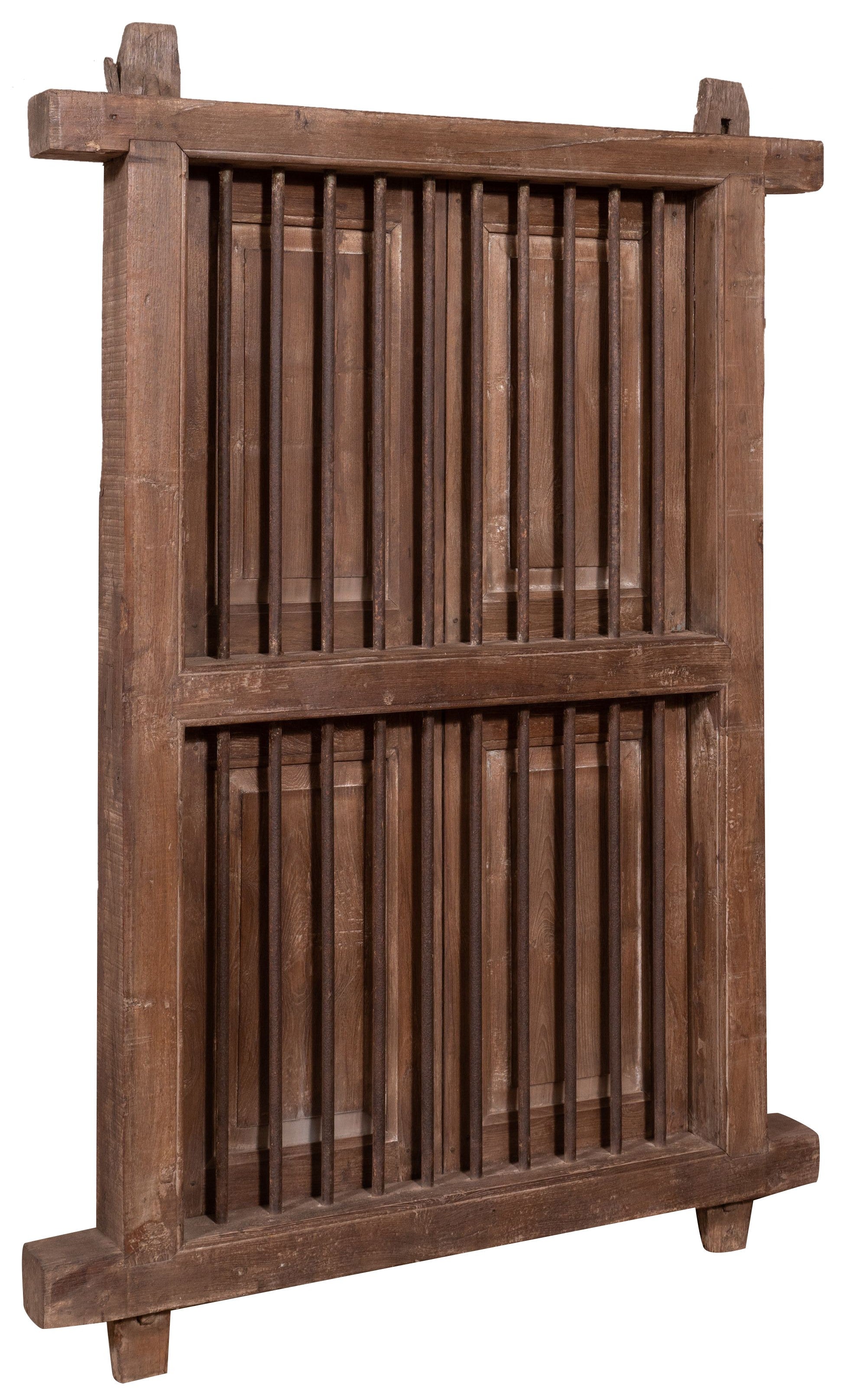 Biscottini Finestra finestrina grata porta in legno massello e in ferro antica e vecchia con telaio da interno o da esterno