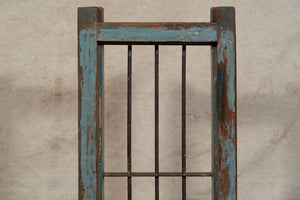 Biscottini Finestra finestrina grata porta in legno massello e in ferro antica e vecchia con telaio da interno o da esterno