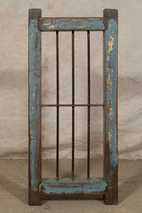 Biscottini Finestra finestrina grata porta in legno massello e in ferro antica e vecchia con telaio da interno o da esterno