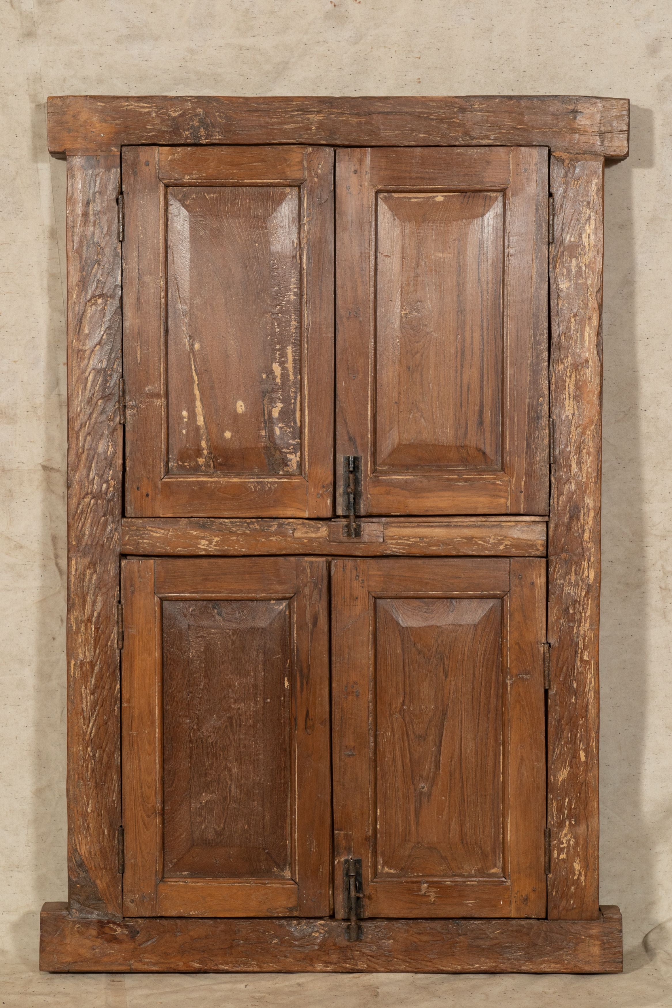 Biscottini Finestra finestrina grata porta in legno massello e in ferro antica e vecchia con telaio da interno o da esterno