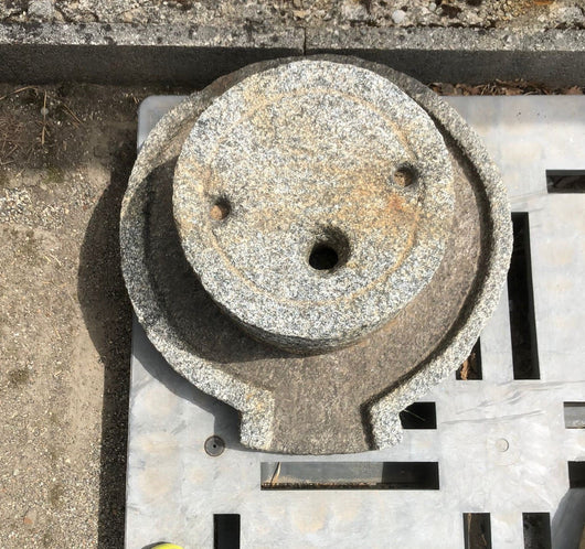 Biscottini Macina in pietra antica, misure assortite Vecchia pietra, passato Offerta