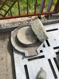 Biscottini Macina in pietra antica, misure assortite Vecchia pietra, passato Offerta