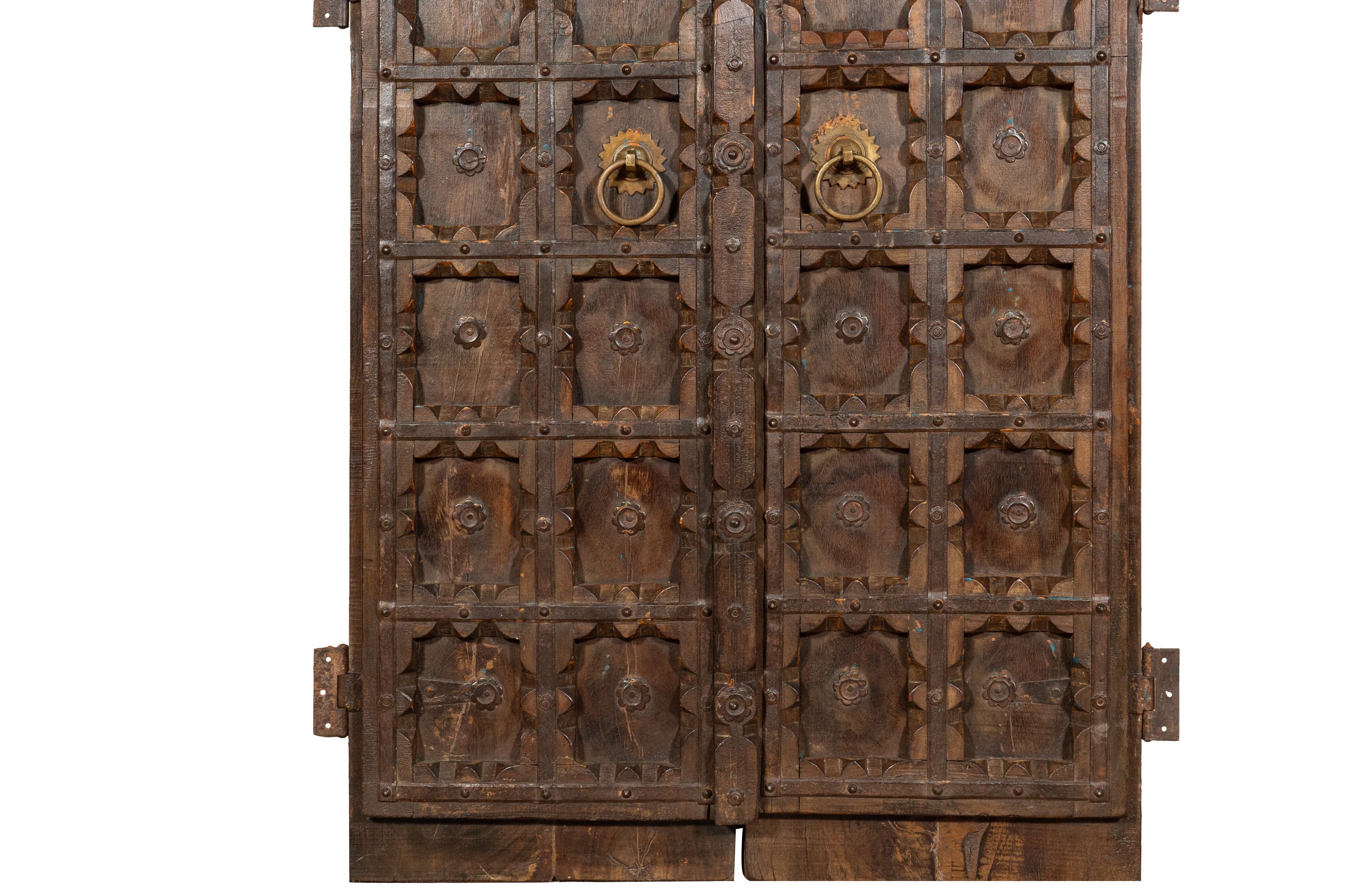 Biscottini Porta portone in legno massello e ferro da interno o da esterno vecchia e antica medievale scorrevole