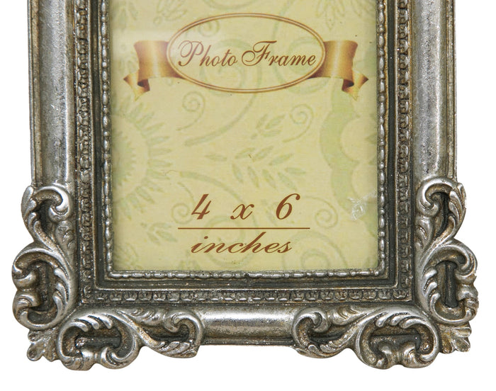Biscottini PORTAFOTO DA APPOGGIO VERTICALE/ORIZZONTALE IN RESINA FINITURA ARGENTO ANTICATA L13,5XPR2XH17 CM