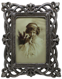 Biscottini Portafoto da appoggio verticale/orizzontale in resina finitura argento anticata L18,5xPR2xH24 cm