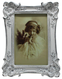 Biscottini Portafoto da appoggio verticale/orizzontale in resina finitura bianca anticata L15,5xPR3,5xH20,5 cm