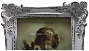 Biscottini Portafoto da appoggio verticale/orizzontale in resina finitura bianca anticata L18xPR3,5xH23 cm