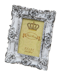 Biscottini PORTAFOTO DA APPOGGIO VERTICALE/ORIZZONTALE IN RESINA FINITURA BIANCO ANTICATA L10,5XPR2XH13 CM