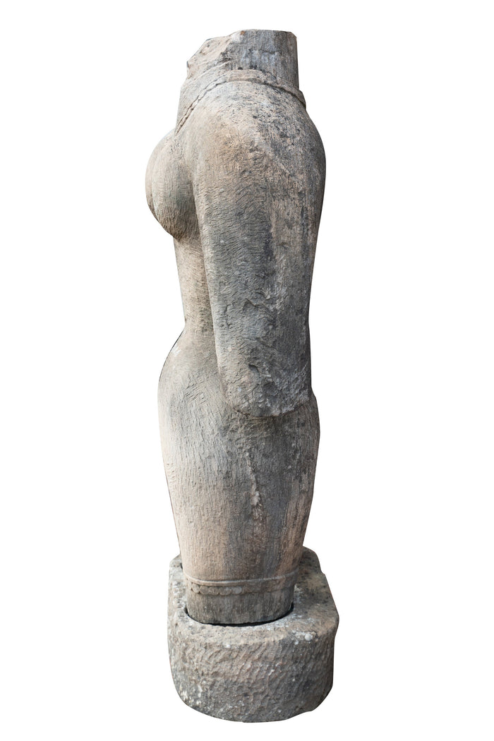 Biscottini Statua corpo di donna in pietra raffigurante larghezza profondità Offerta