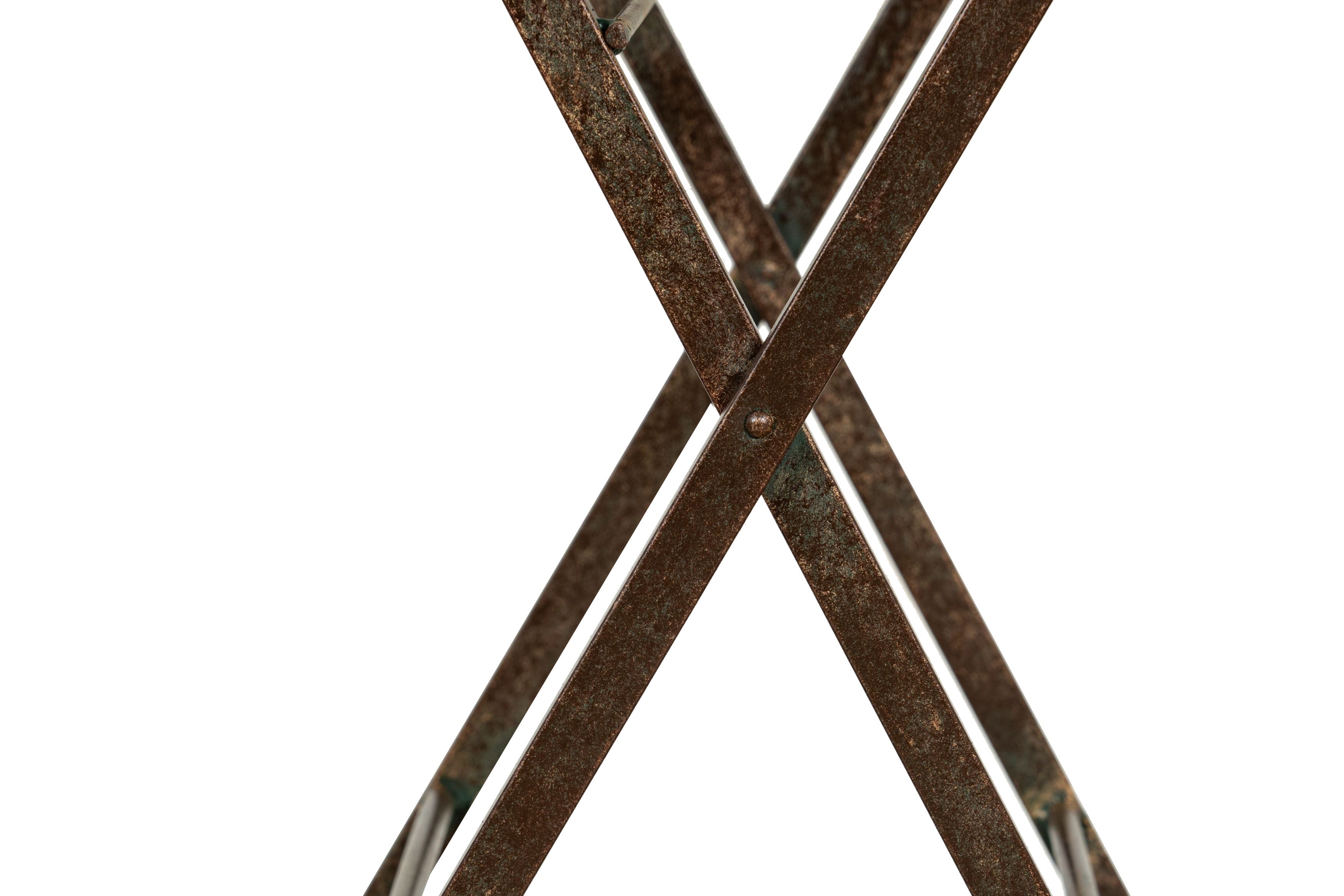 Biscottini Tavolino vassoio pieghevole in ferro battuto finitura ruggine anticata Diam.70XH76 cm