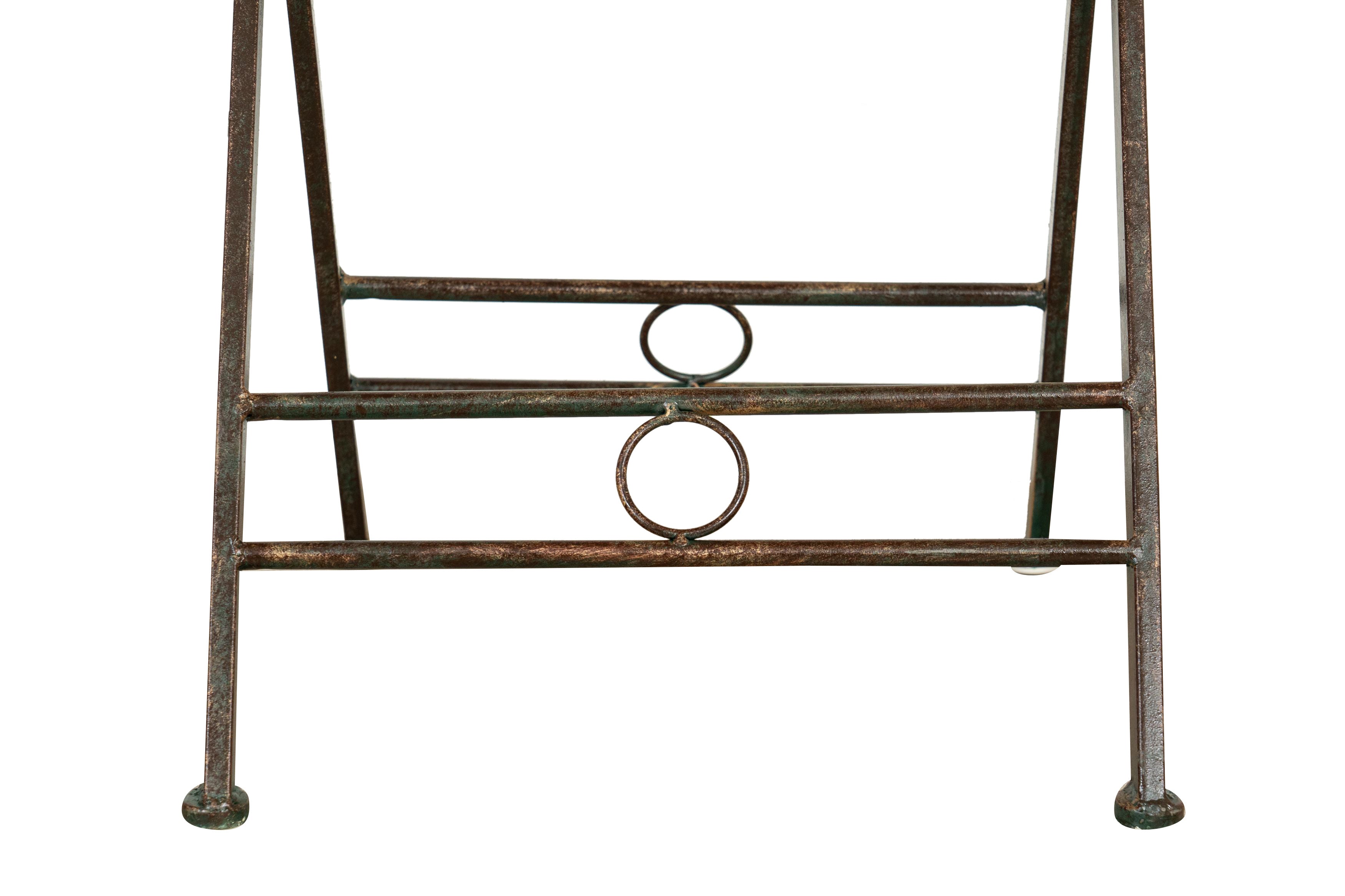 Biscottini Tavolino vassoio pieghevole in ferro battuto finitura ruggine anticata Diam.70XH76 cm