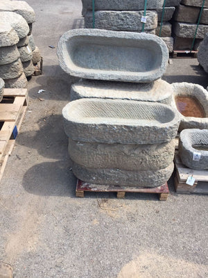 Biscottini Vasca in pietra antica, 1pc, misure assortite Vecchia pietra, passato Offerta