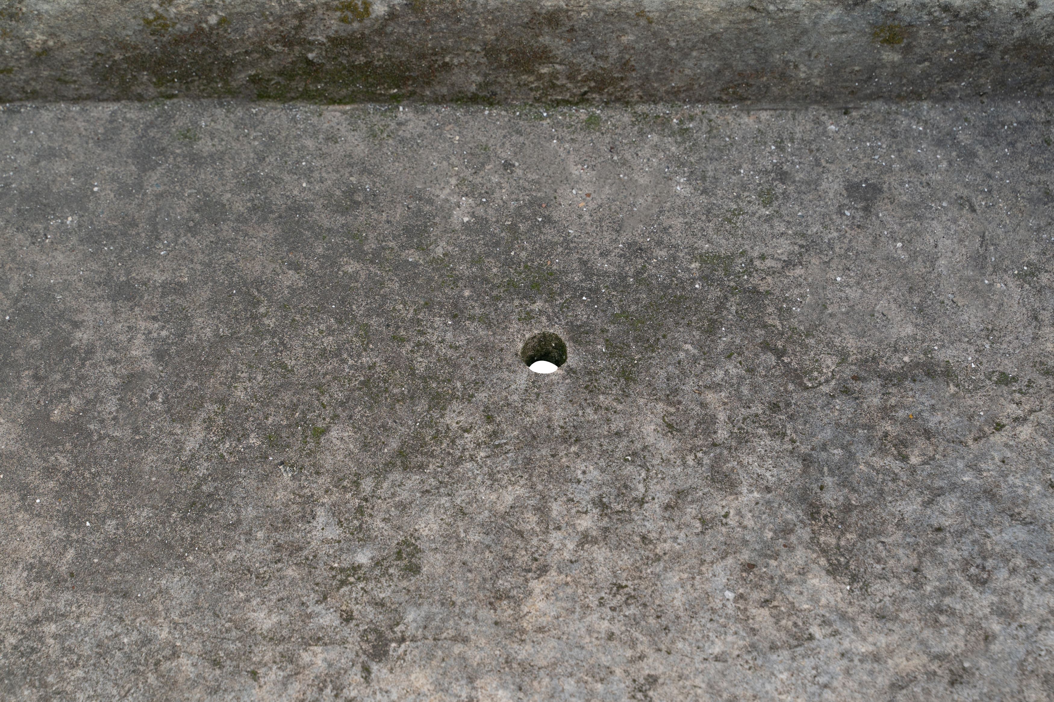 Biscottini Vecchia fontana a muro in pietra Molto solida robusta Offerta Speciale Qualità