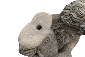 Biscottini Vecchia statua in pietra raffigurante un uomo con un pesce Molto solida robusta