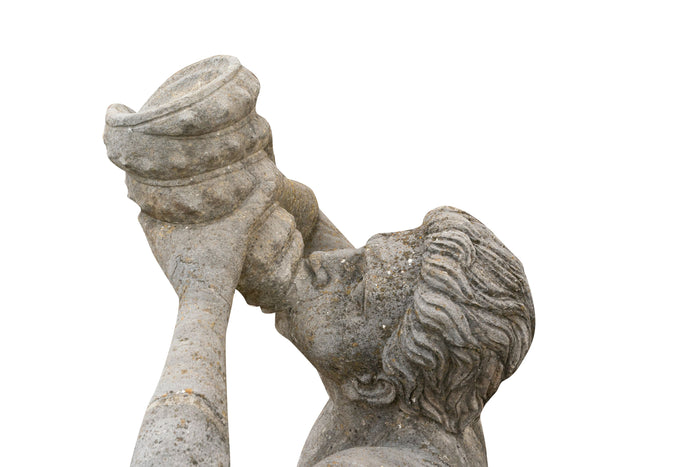 Biscottini Vecchia statua in pietra raffigurante un uomo inginocchiato Molto solida robusta