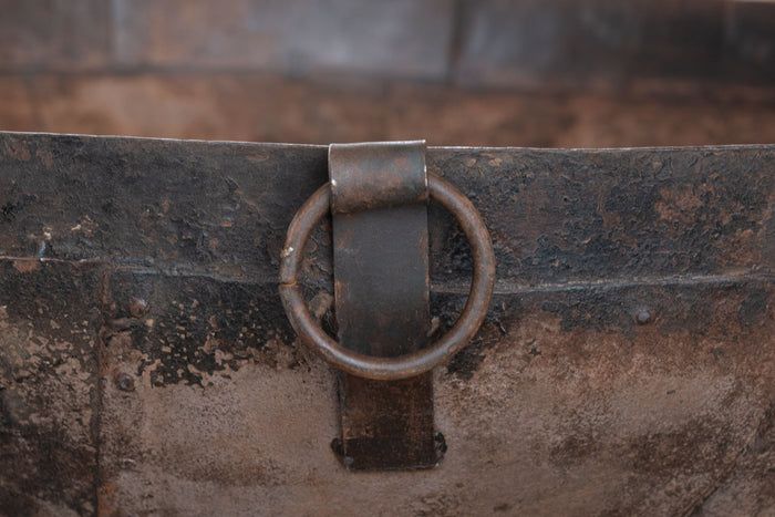 Biscottini VECCHIO CONTENITORE IN FERRO BATTUTO /crogiolo braciere dimensioni Offerta