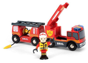 BRIO World - 33811 - Fire Truck Sound And Light - Giocattolo in legno