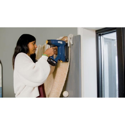 Chiodatrice-graffettatrice rapida per