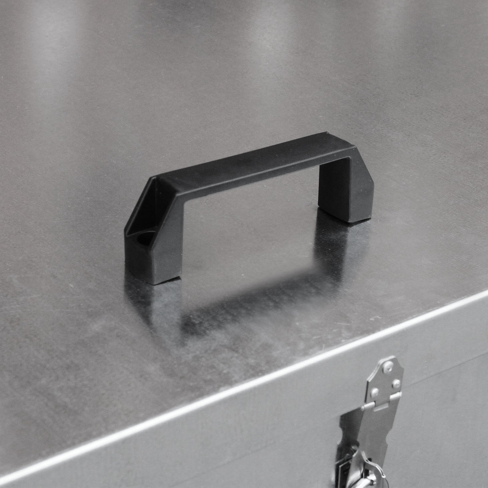 Contenitore per Mangimi Galvanizzato Anti Corrosione Immagazzinamento Cereali Sementi Semi Agricoli Protegge da Pesti Ratti e Agenti Atmosferici - 2 Scomparti