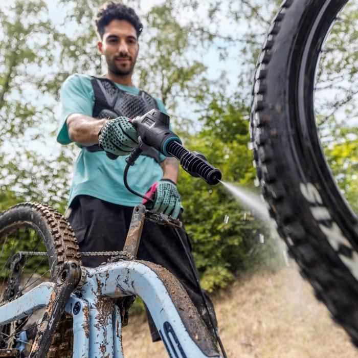 Idropulitrice mobile a media pressione OC 6-18 (con batteria 18 V/2,5 Ah + caricabatteria di serie)