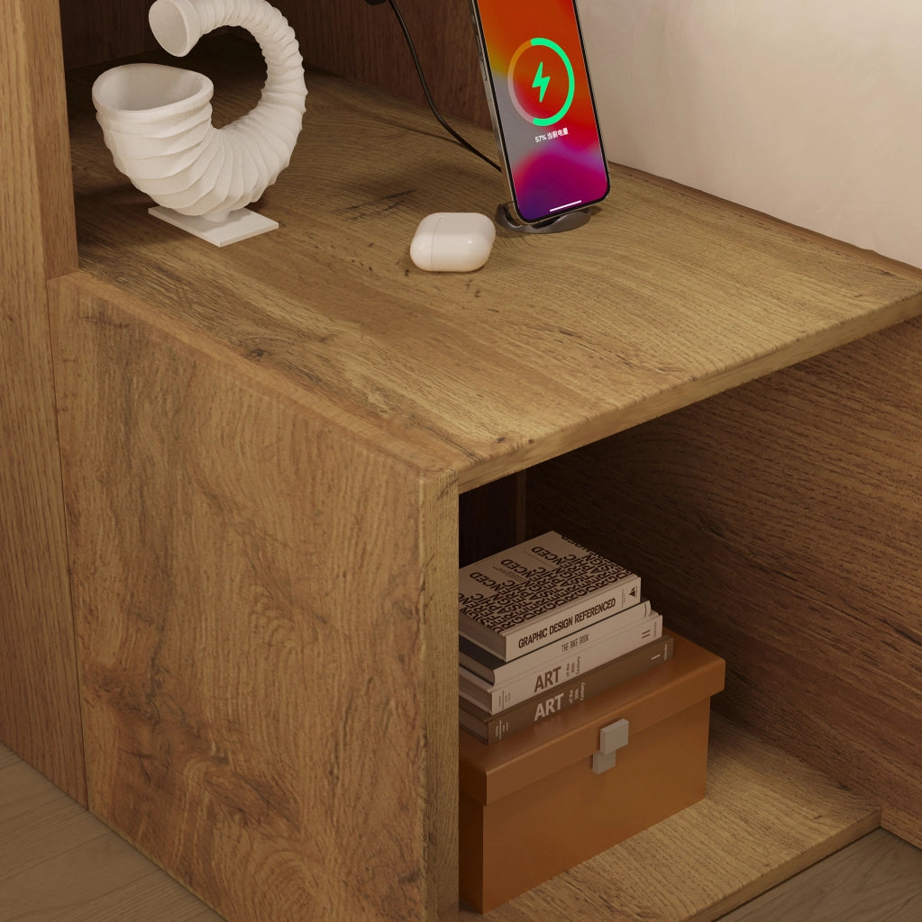 Letto matrimoniale in effetto rovere con testiera contenitore, LED e porte USB-C