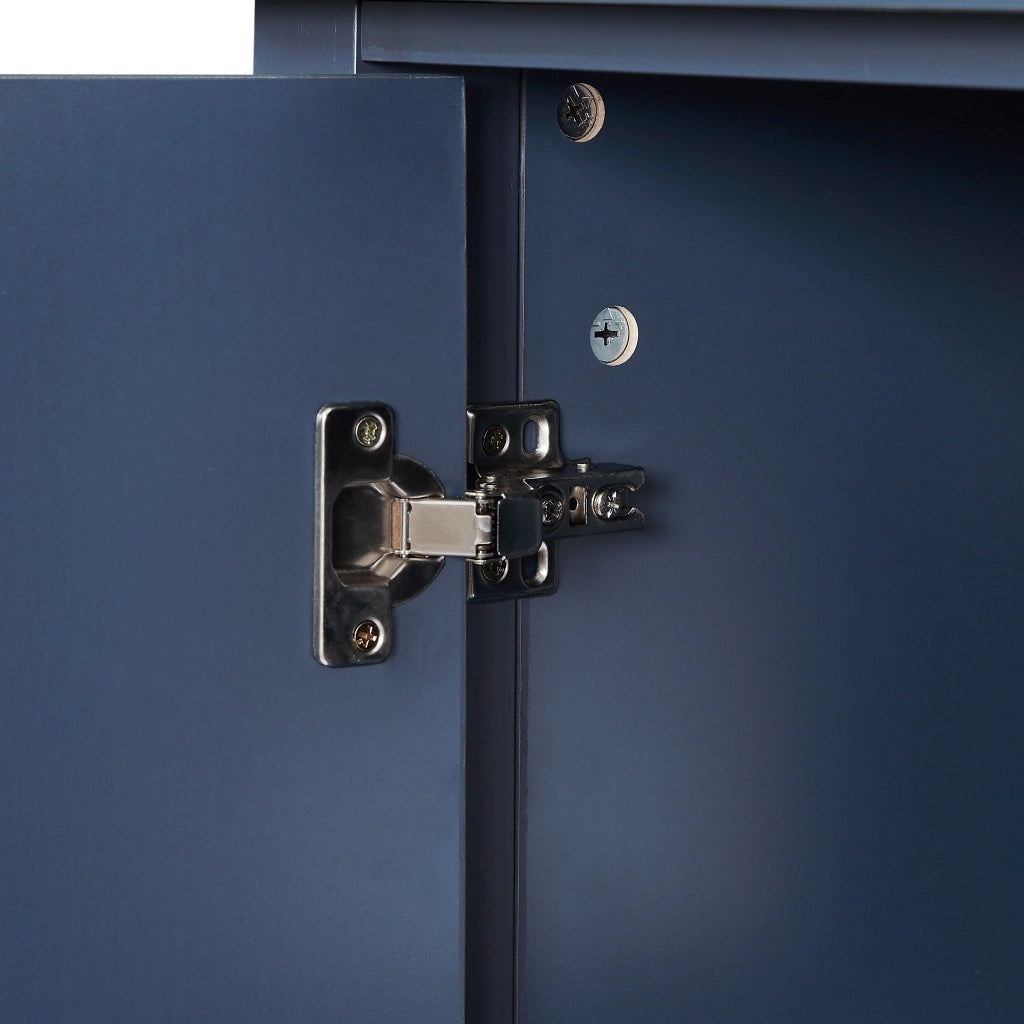 Credenza con ante a rilievo retrò e gambe tornite blu navy 160 × 40 × 89 cm