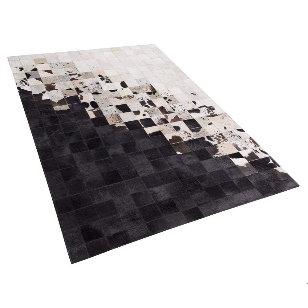 Tappeto Pelle Bianca e Nera 140 x 200 cm Tappeto Rettangolare Moderno Patchwork Fatto a Mano