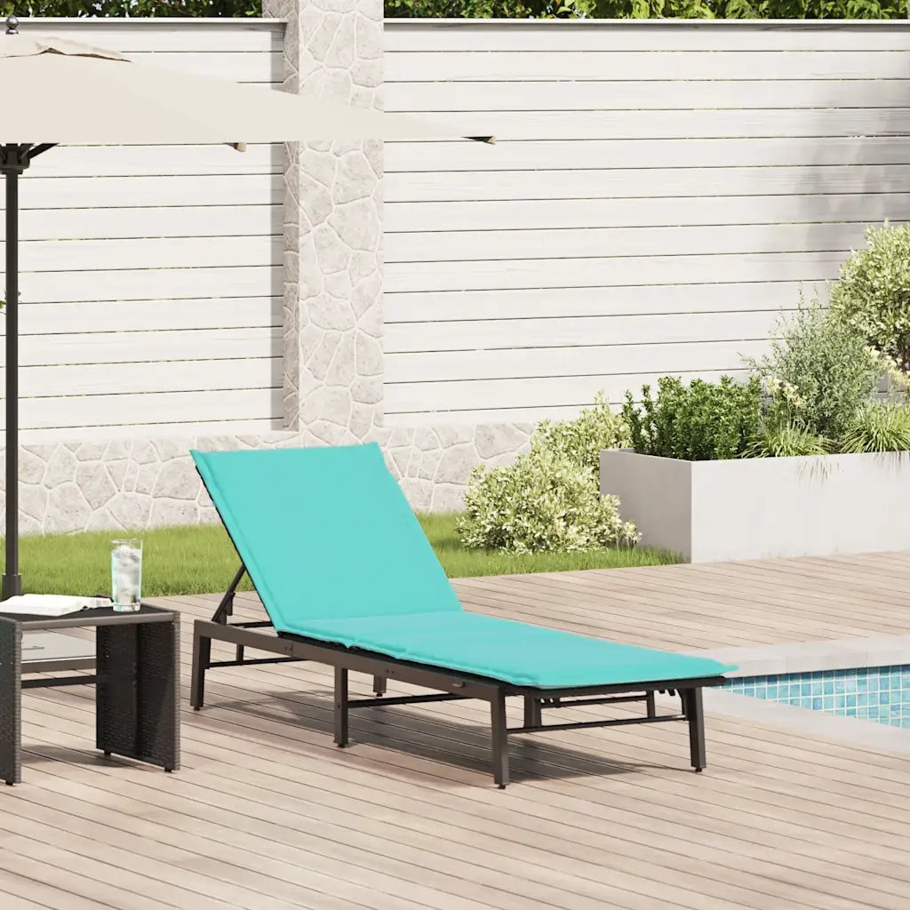 Lettino Prendisole con Cuscino Nero in Polyrattan