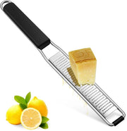Raspante per formaggio, raspante per parmesano, raspante per limone, raspante per aglio, raspante manuale, raspante per gemme, con cover di protezione e spazzola di pulizia, in acciaio inossidabile affilato.