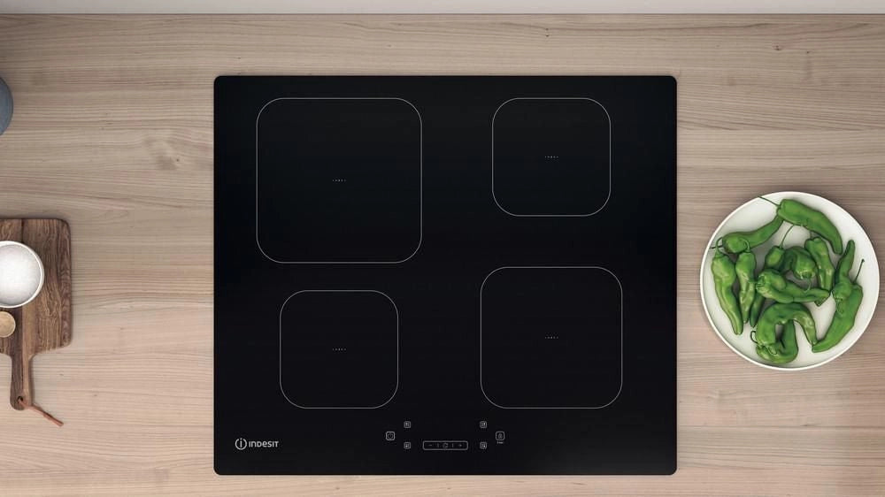 Indesit Piano cottura a induzione IS 83Q60 NE - IS 83Q60 NE