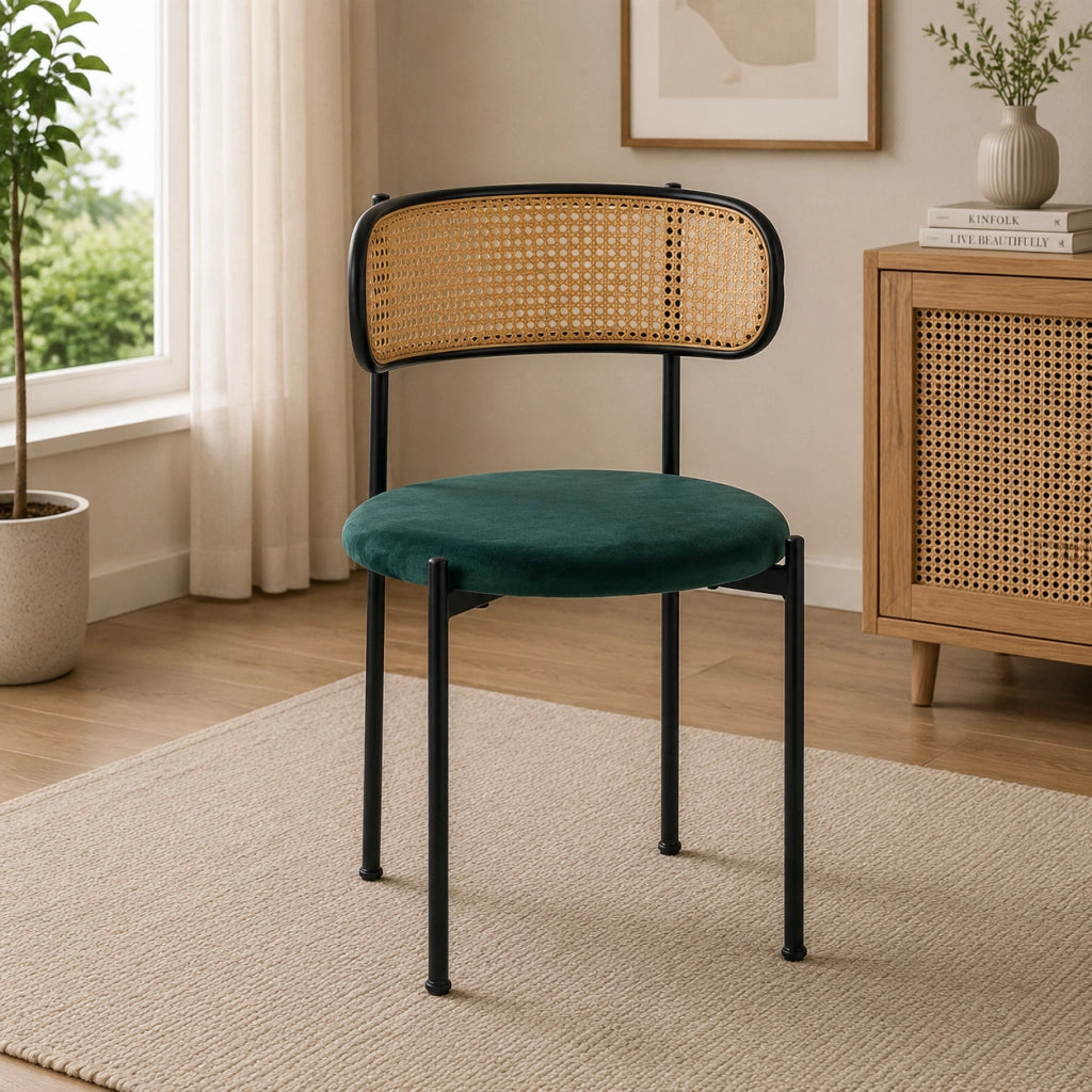 Set tavolo da pranzo e sedie con schienale in rattan; gambe in metallo; truciolato; nero e grigio