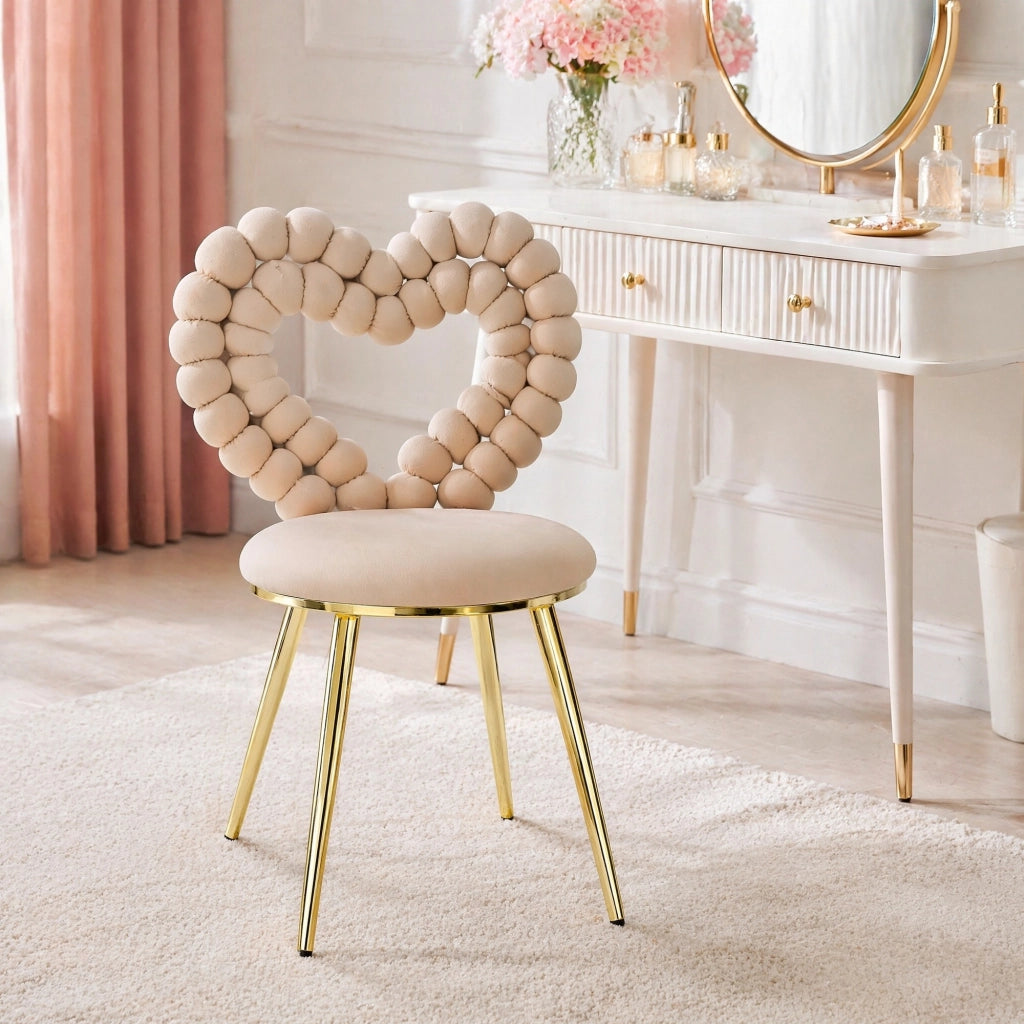 Sedia da Pranzo Set da 2 con Schienale Traforato a Cuore e Gambe in Metallo, in Velluto Beige Chiaro
