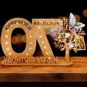Regalo di compleanno originale - Uomini e donne - Tavolo di ospiti in legno - Decorazione di compleanno - Piatti in legno - Regali in denaro - 2024 - 70 pezzi