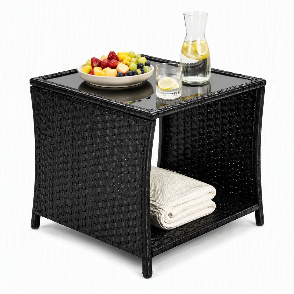 Tavolino da giardino in polyrattan nero con piano in vetro temperato e vano contenitore per terrazza e balcone