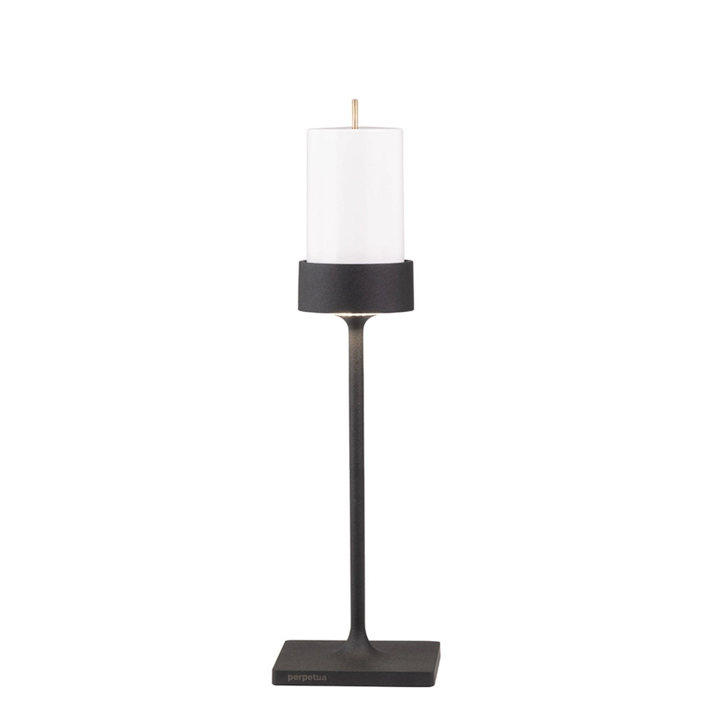 Perpetua Lampada da tavolo ricaricabile Midi design senza fili in alluminio pressofuso colore nero con sistema batteria sostituibile a incastro