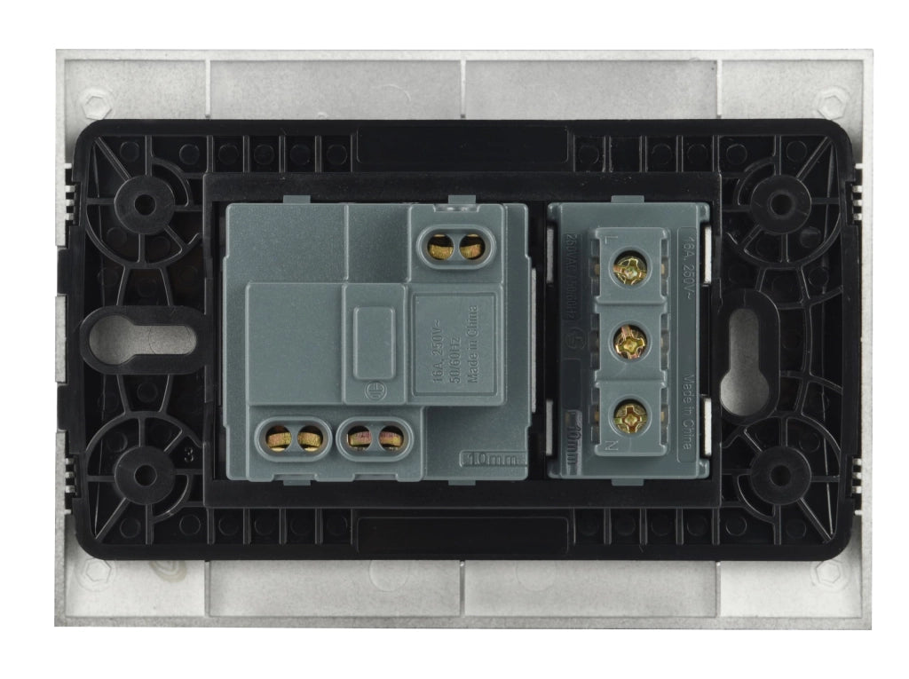 Kit Presa Bivalente Italiana Tedesca con Supporto e Placca Electraline